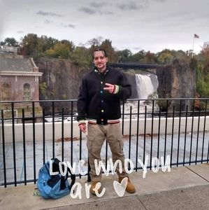 Meet your Posher, Erick